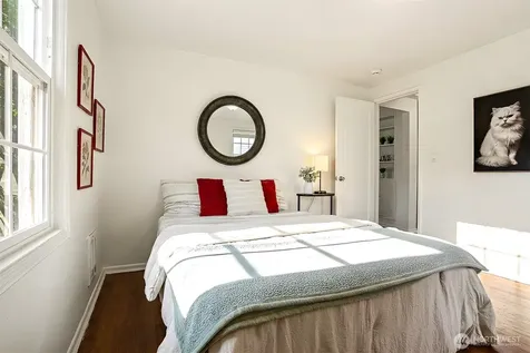 12238 76th Avenue S Seattle WA 98178
