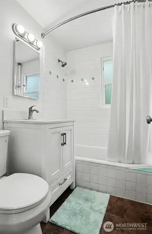 12238 76th Avenue S Seattle WA 98178