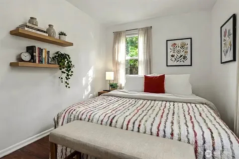 12238 76th Avenue S Seattle WA 98178