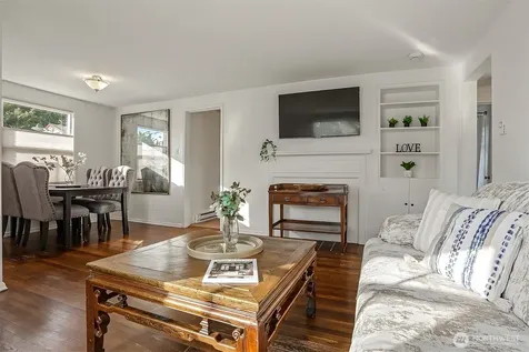 12238 76th Avenue S Seattle WA 98178