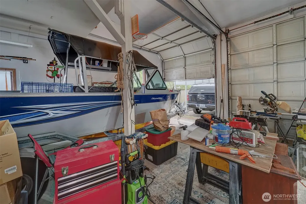 40590 N Us Highway 101 Lilliwaup WA 98555