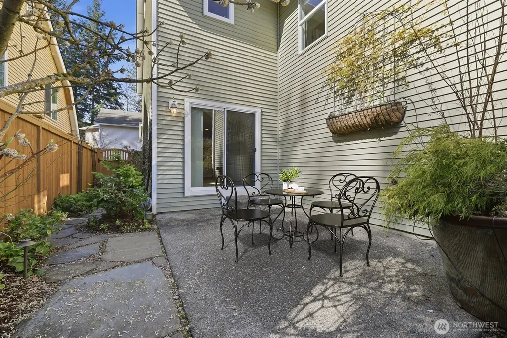36703 SE Gravenstein Court Snoqualmie WA 98065