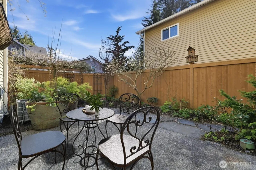 36703 SE Gravenstein Court Snoqualmie WA 98065
