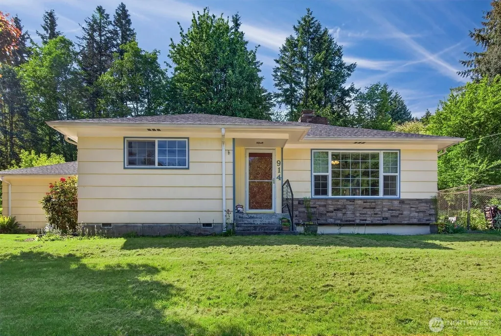 914 Coal Creek Road Longview WA 98632
