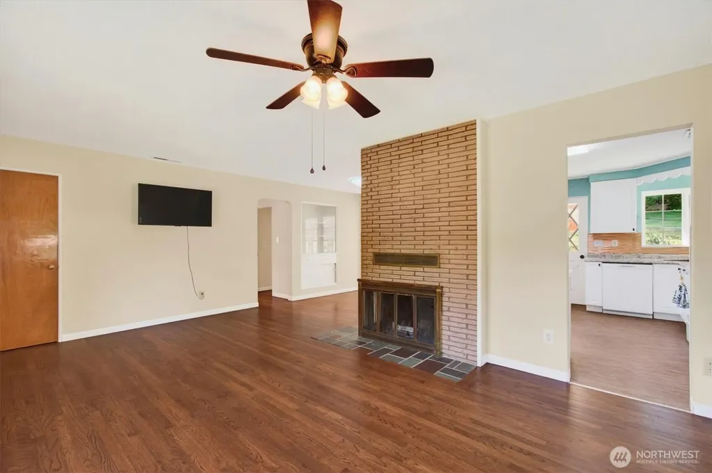 914 Coal Creek Road Longview WA 98632
