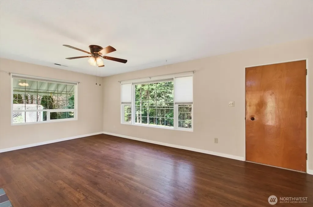 914 Coal Creek Road Longview WA 98632