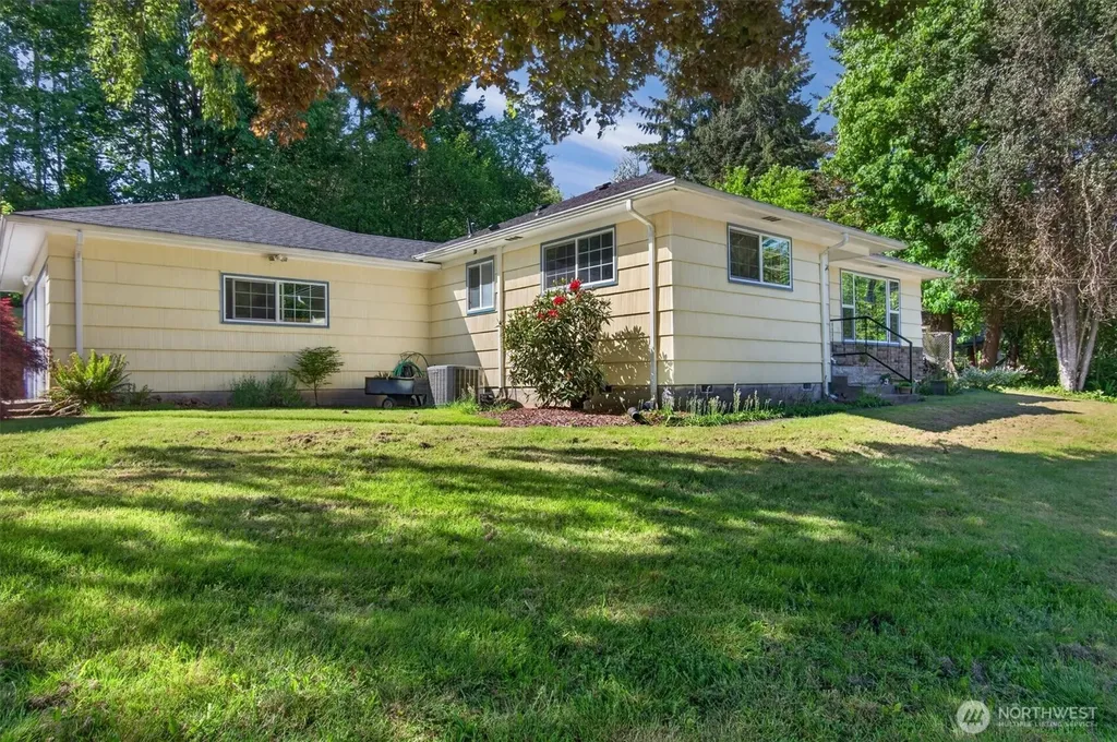914 Coal Creek Road Longview WA 98632