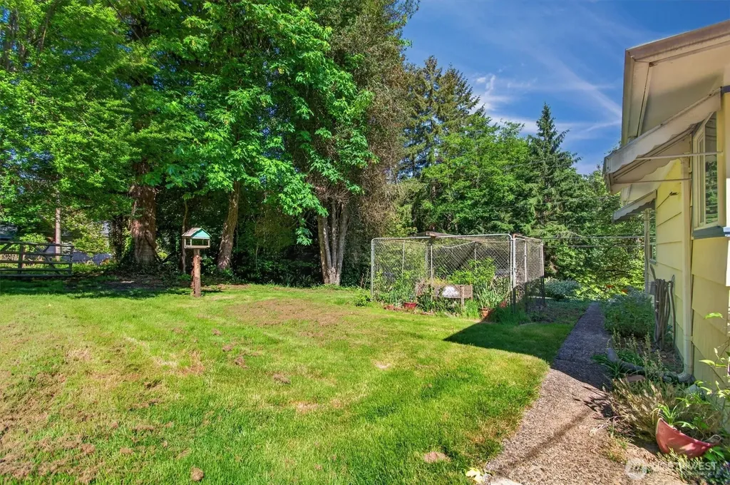 914 Coal Creek Road Longview WA 98632