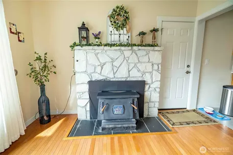 608 W Hanson Avenue Brewster WA 98812