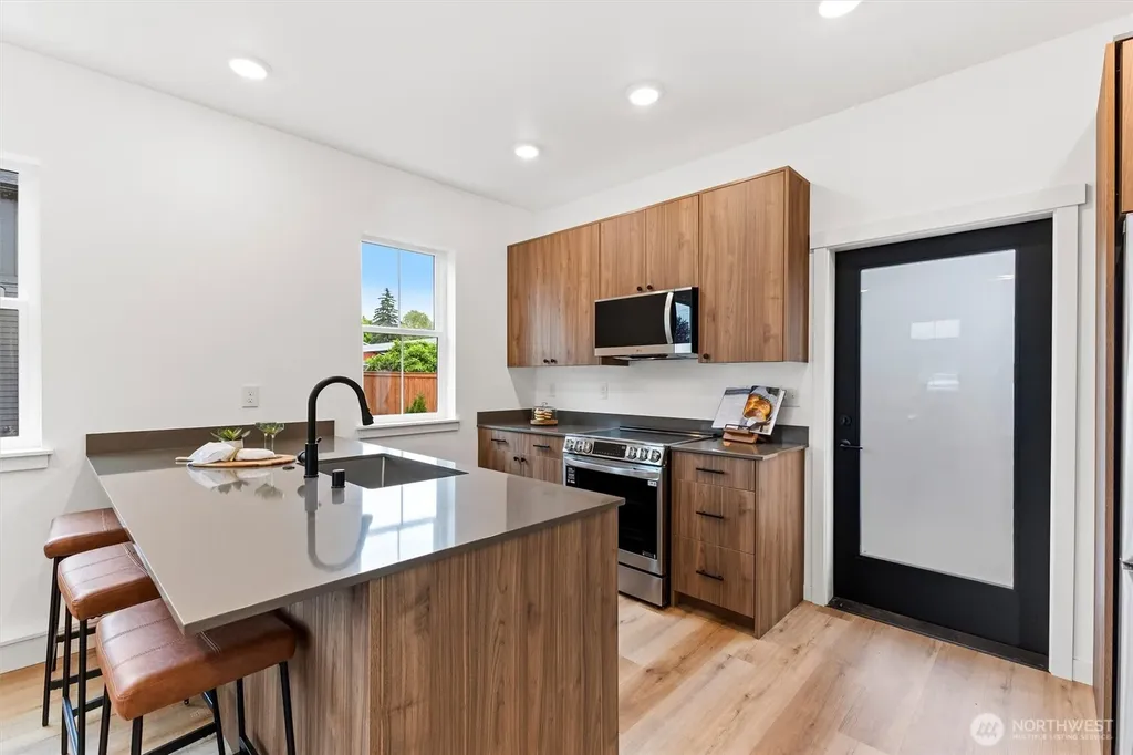 303 S 17th Street Lynden WA 98264
