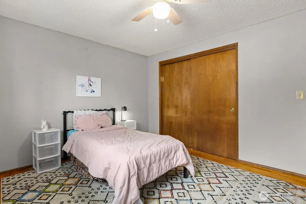 2207 N Whitman Tacoma WA 98406