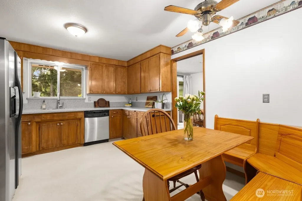 2207 N Whitman Tacoma WA 98406