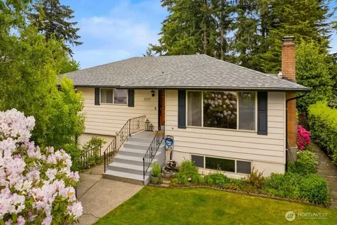 2207 N Whitman Tacoma WA 98406