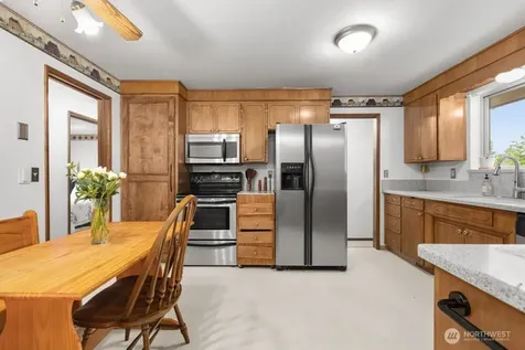 2207 N Whitman Tacoma WA 98406