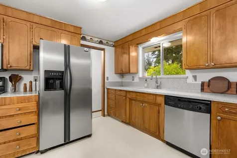 2207 N Whitman Tacoma WA 98406