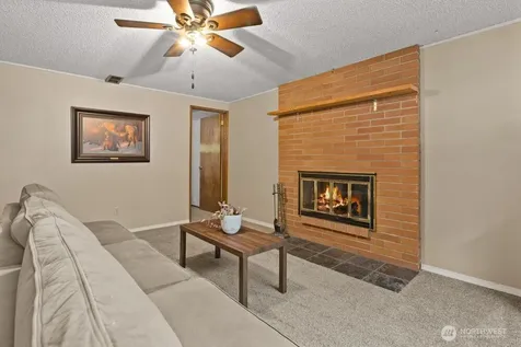 2207 N Whitman Tacoma WA 98406