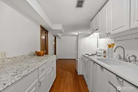 2207 N Whitman Tacoma WA 98406