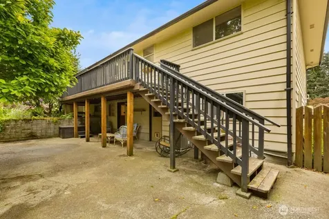2207 N Whitman Tacoma WA 98406
