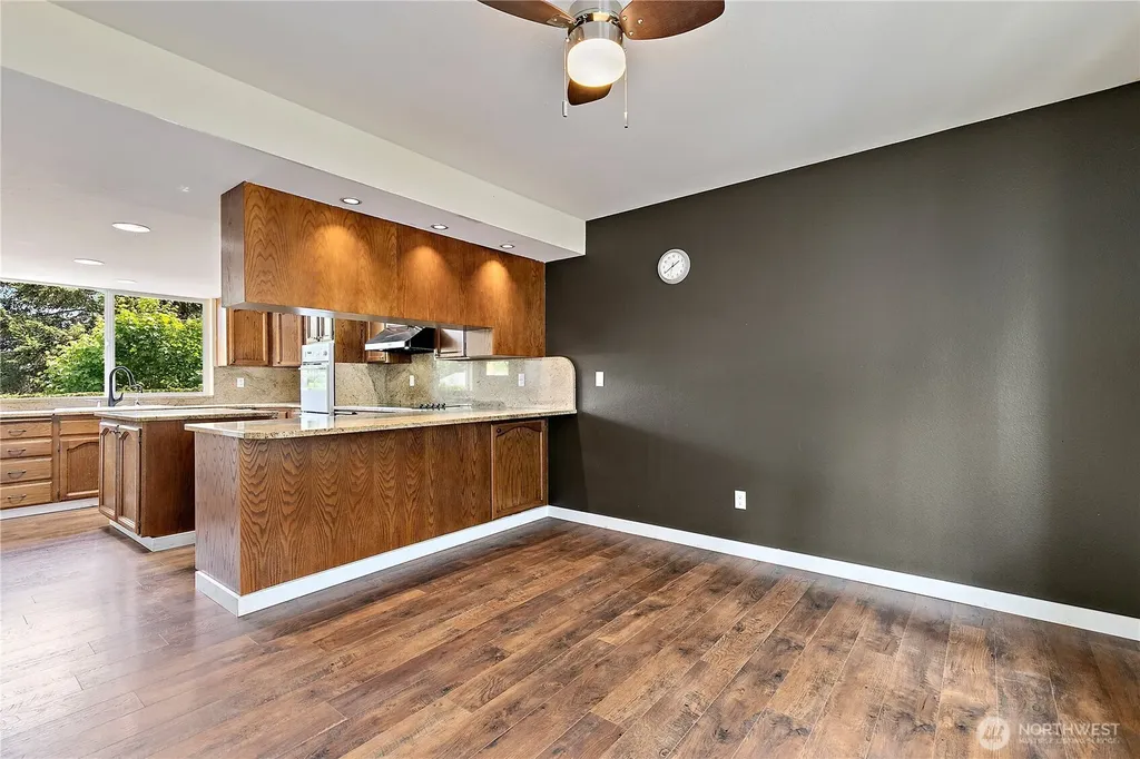 3601 70th Avenue W University Place WA 98466