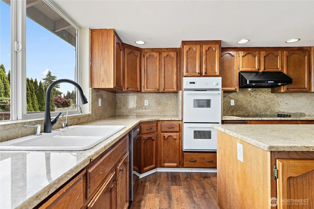 3601 70th Avenue W University Place WA 98466