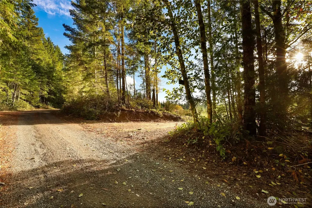63 Wayne Road W Seabeck WA 98380