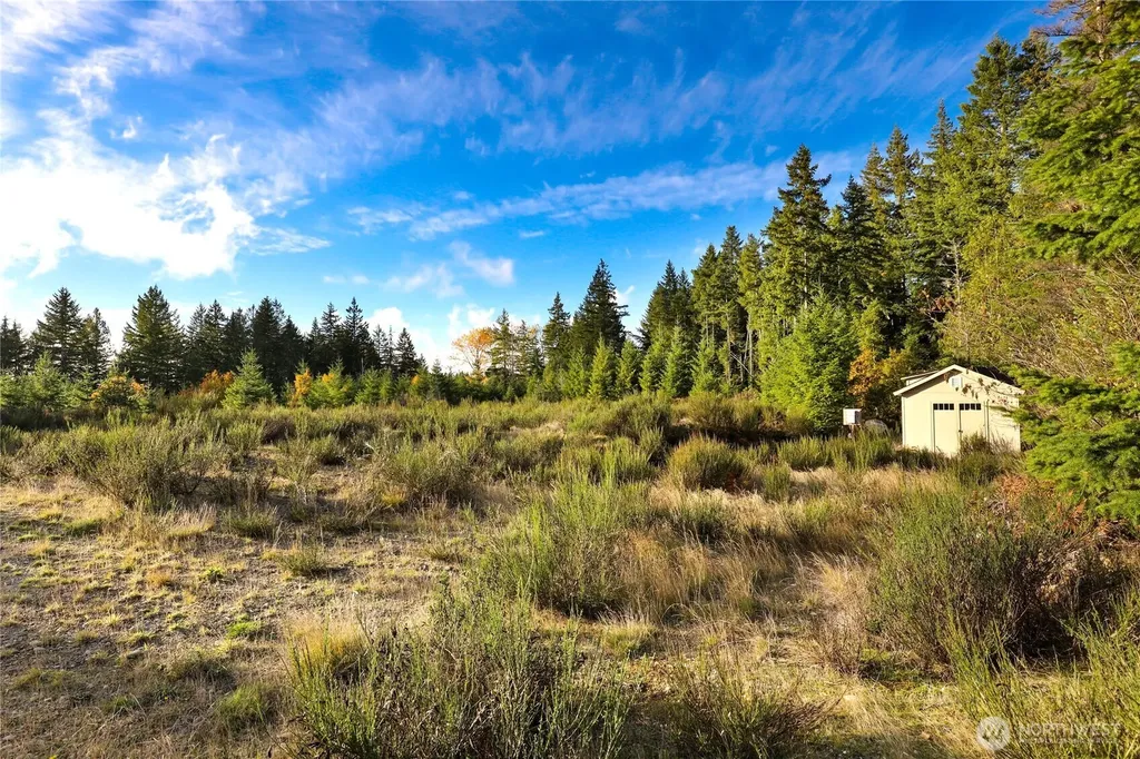 63 Wayne Road W Seabeck WA 98380