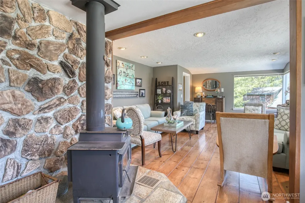 1900 Ranier Street Aberdeen WA 98520