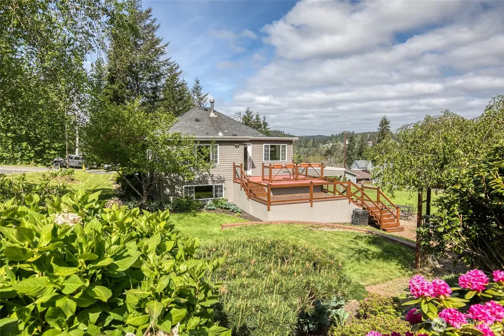 1900 Ranier Street Aberdeen WA 98520