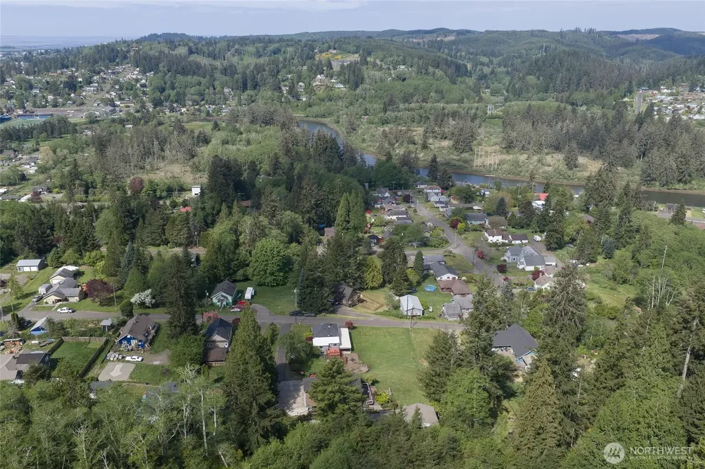 1900 Ranier Street Aberdeen WA 98520