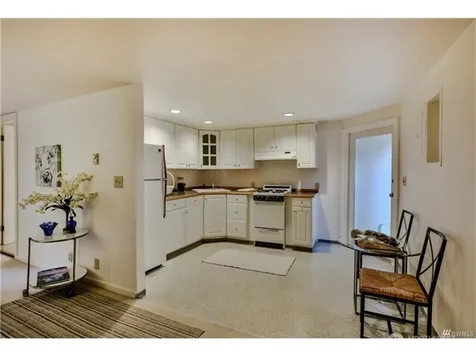 4022 59th Avenue SW Seattle WA 98116