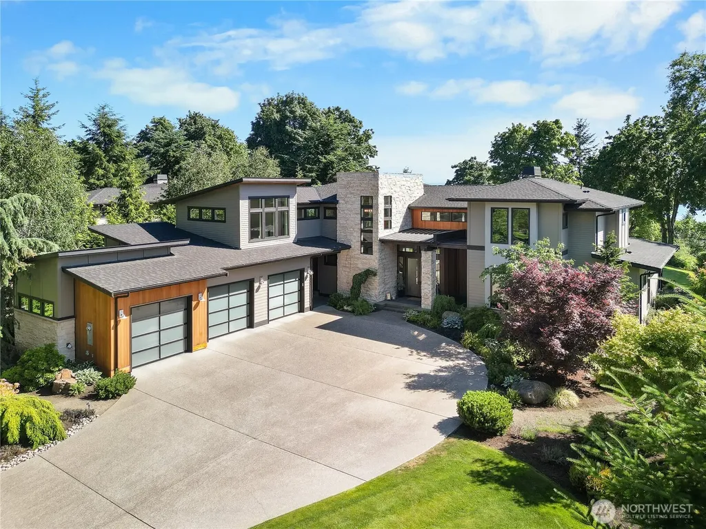 946 7th Court Fox Island WA 98333