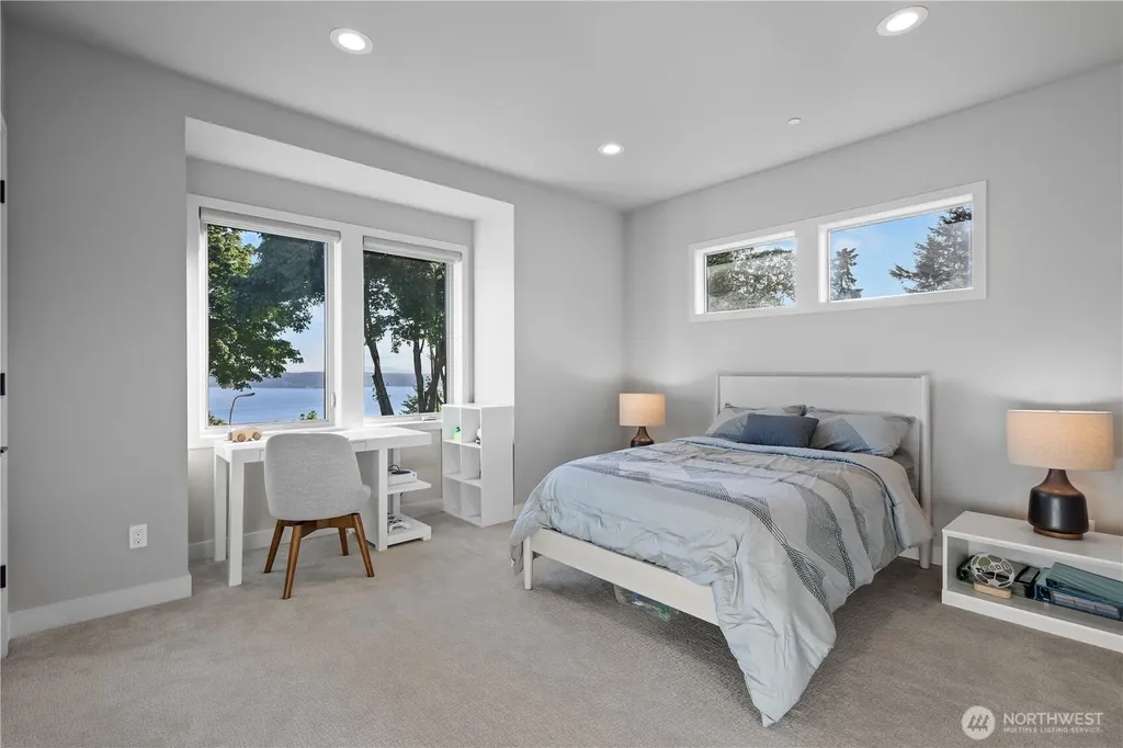 946 7th Court Fox Island WA 98333