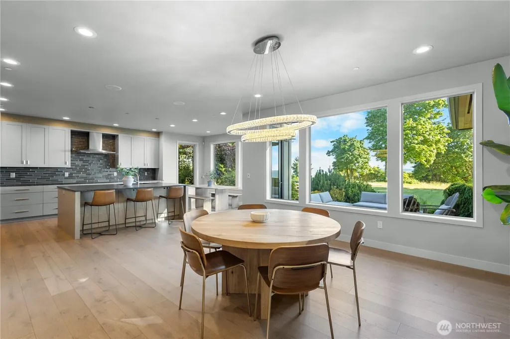 946 7th Court Fox Island WA 98333