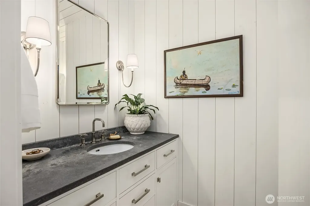 27584 Anchor Place NW Poulsbo WA 98370