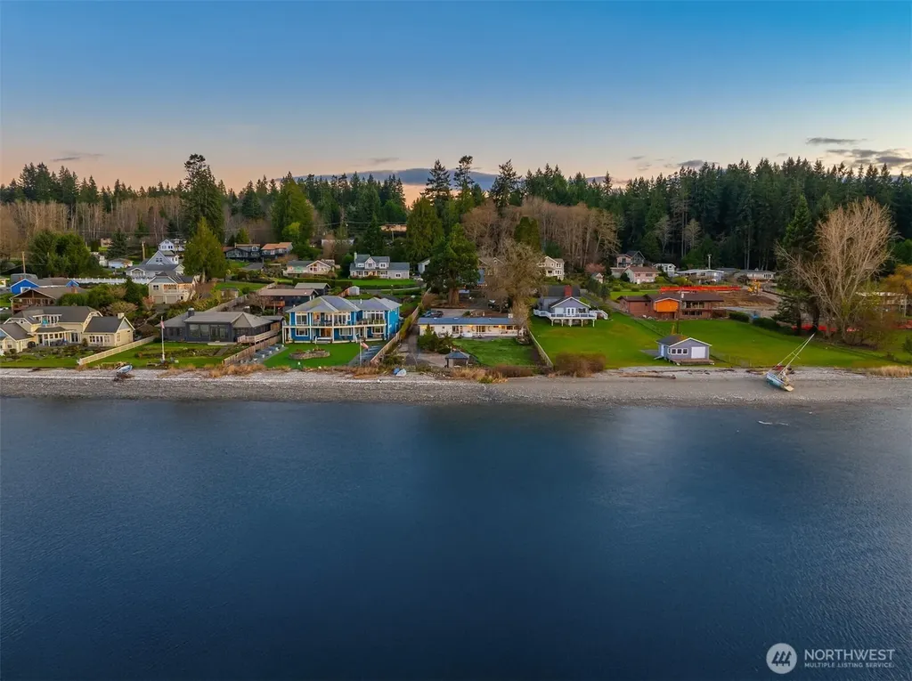 27584 Anchor Place NW Poulsbo WA 98370