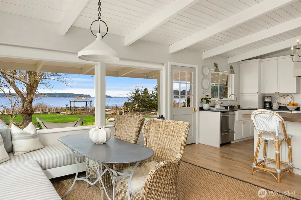 27584 Anchor Place NW Poulsbo WA 98370