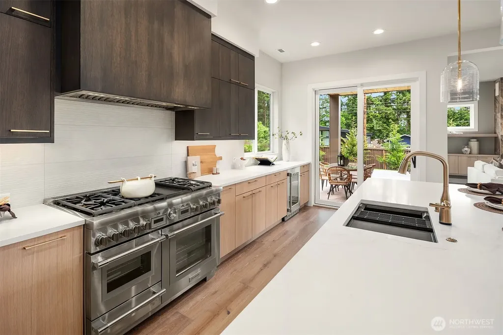 16390 NE 1st Street Bellevue WA 98008