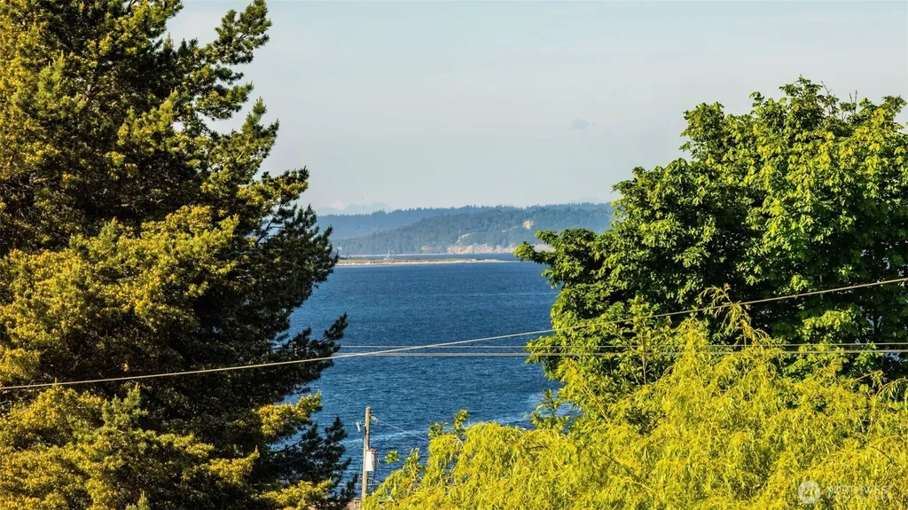 9634 SE Southworth Drive Port Orchard WA 98366