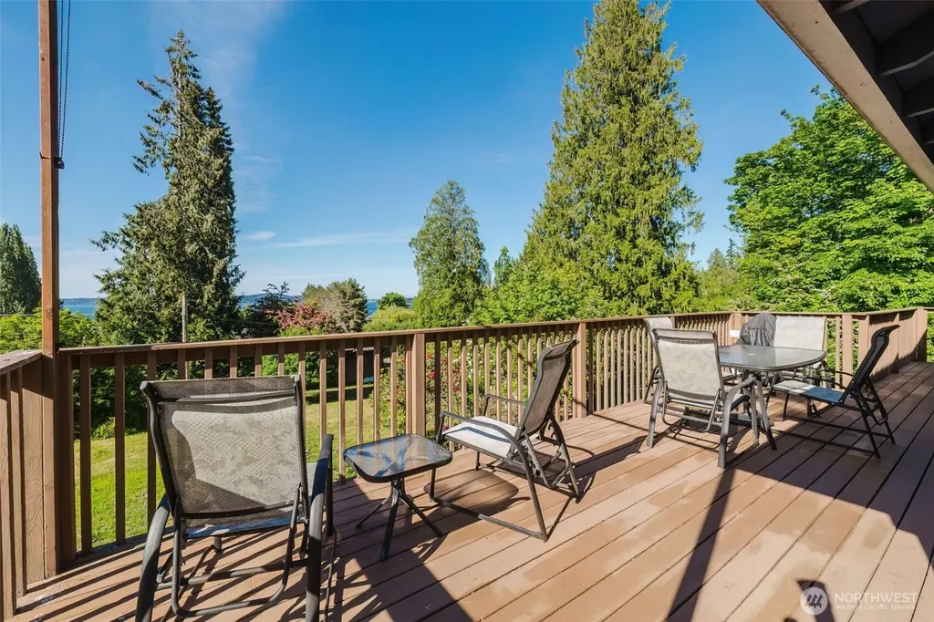 9634 SE Southworth Drive Port Orchard WA 98366