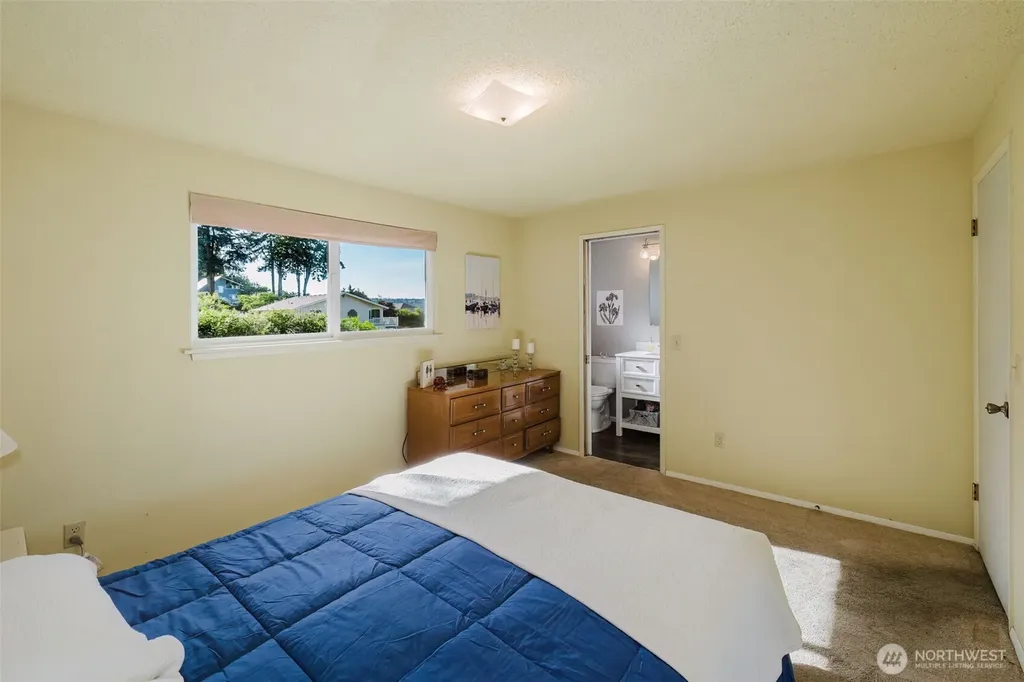 9634 SE Southworth Drive Port Orchard WA 98366