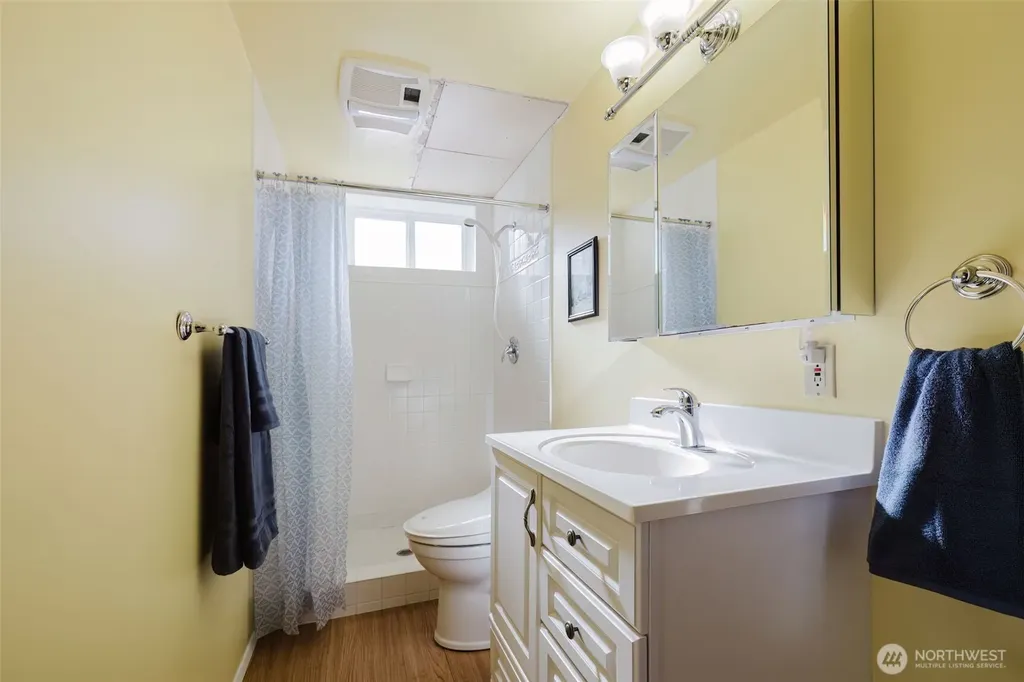 9634 SE Southworth Drive Port Orchard WA 98366