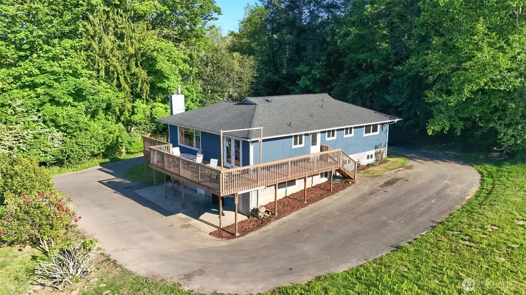 9634 SE Southworth Drive Port Orchard WA 98366