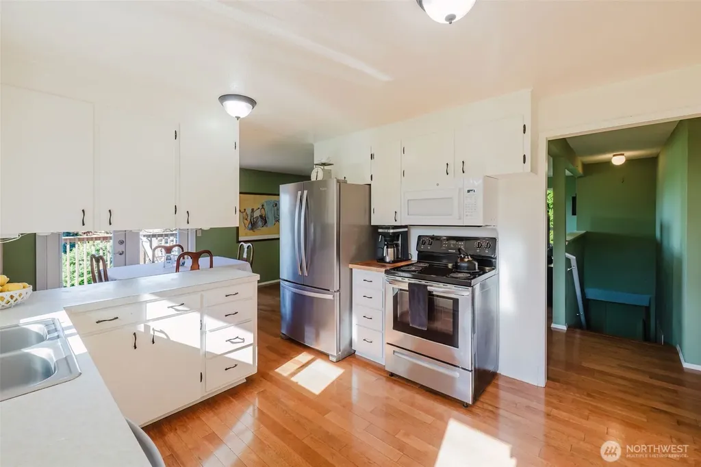 9634 SE Southworth Drive Port Orchard WA 98366