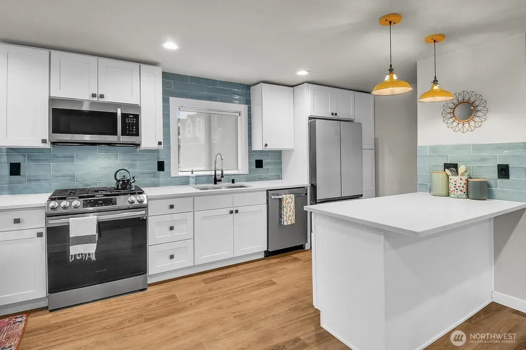 406 Prospect Avenue Mukilteo WA 98275