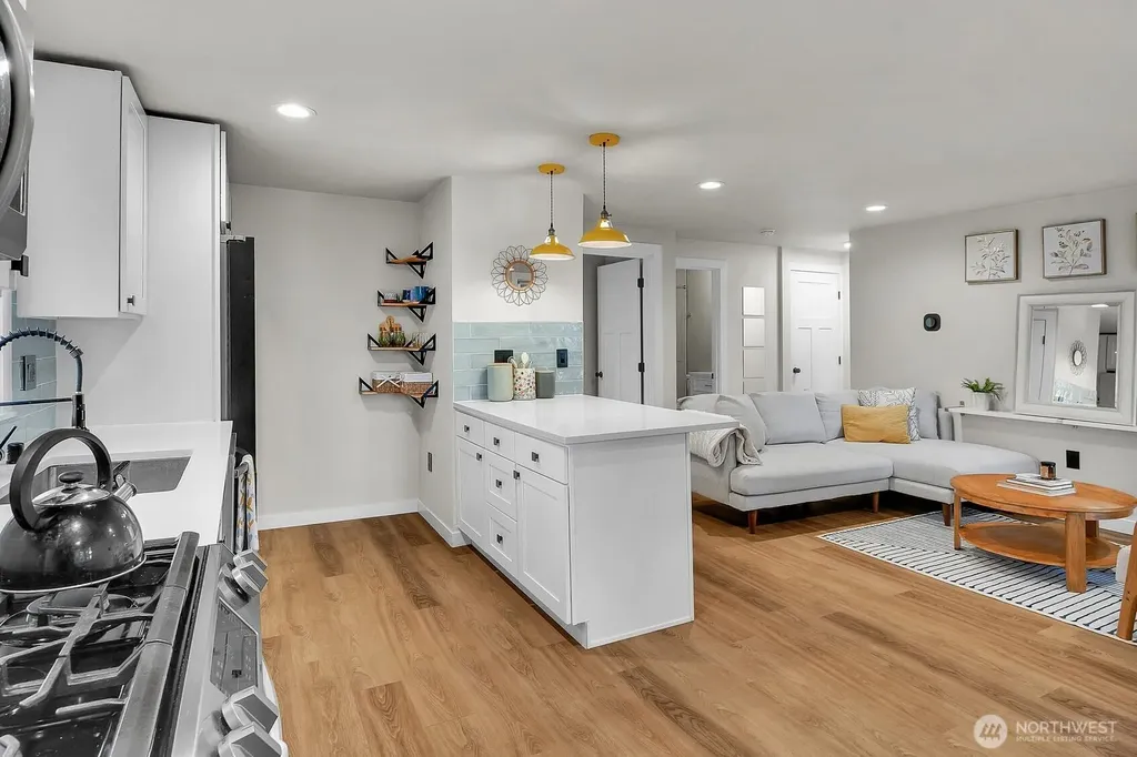 406 Prospect Avenue Mukilteo WA 98275