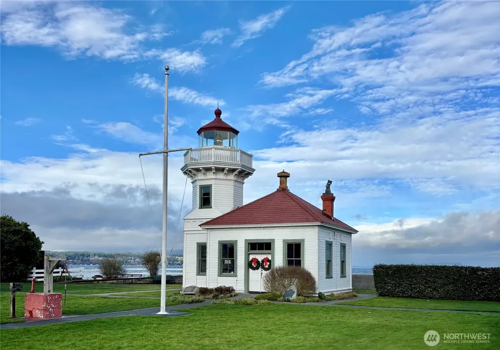 406 Prospect Avenue Mukilteo WA 98275
