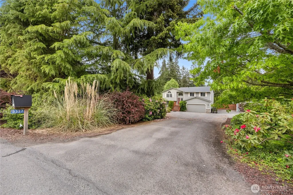 3327 139th Avenue NE Lake Stevens WA 98258