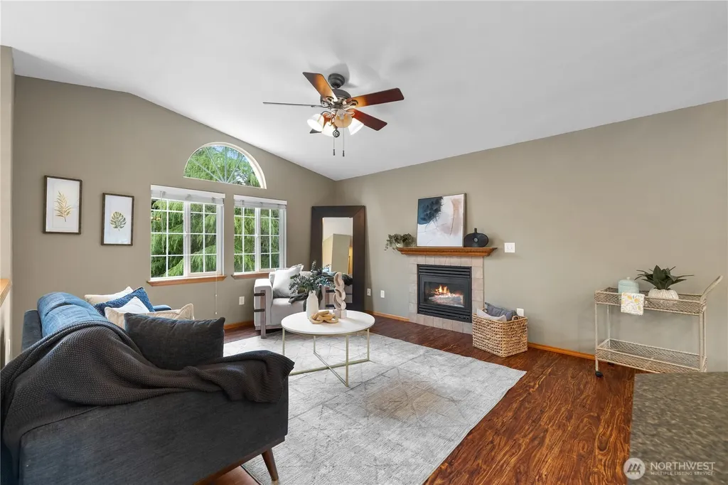 3327 139th Avenue NE Lake Stevens WA 98258