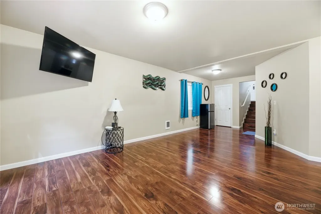 2231 SE Kelby Circle Port Orchard WA 98366