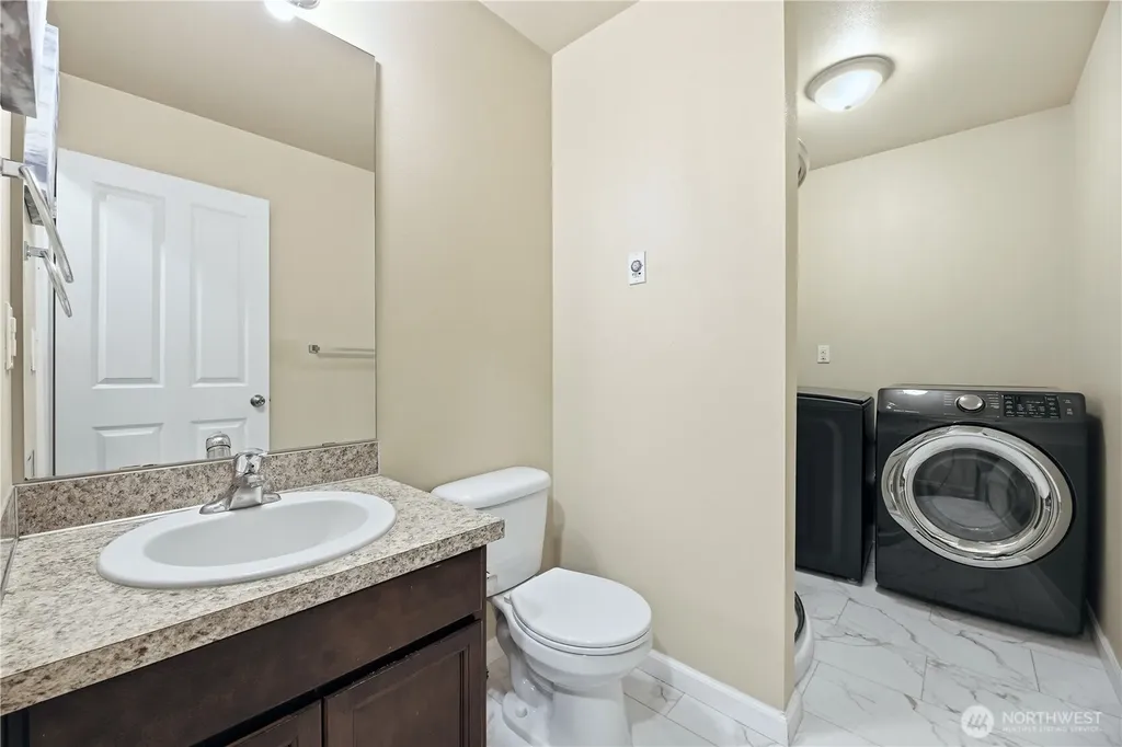 2231 SE Kelby Circle Port Orchard WA 98366